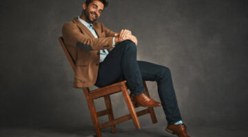 men-model-in-chair